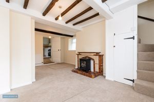 Sitting Room- click for photo gallery
